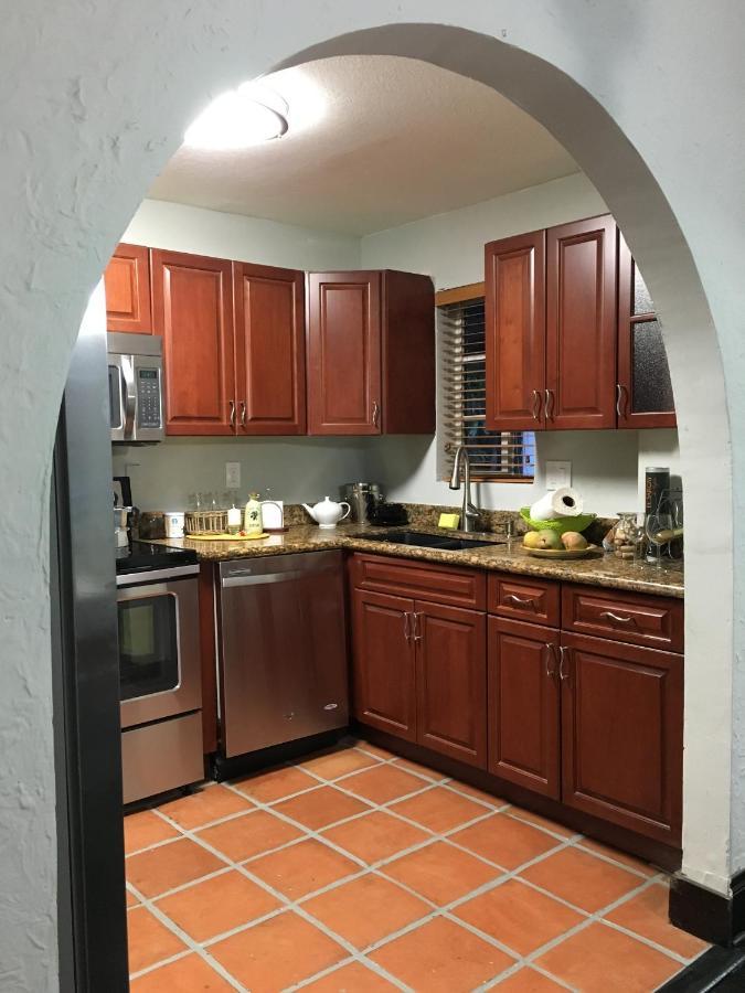Private Room In The Heart Of Little Havana Miami Eksteriør bilde